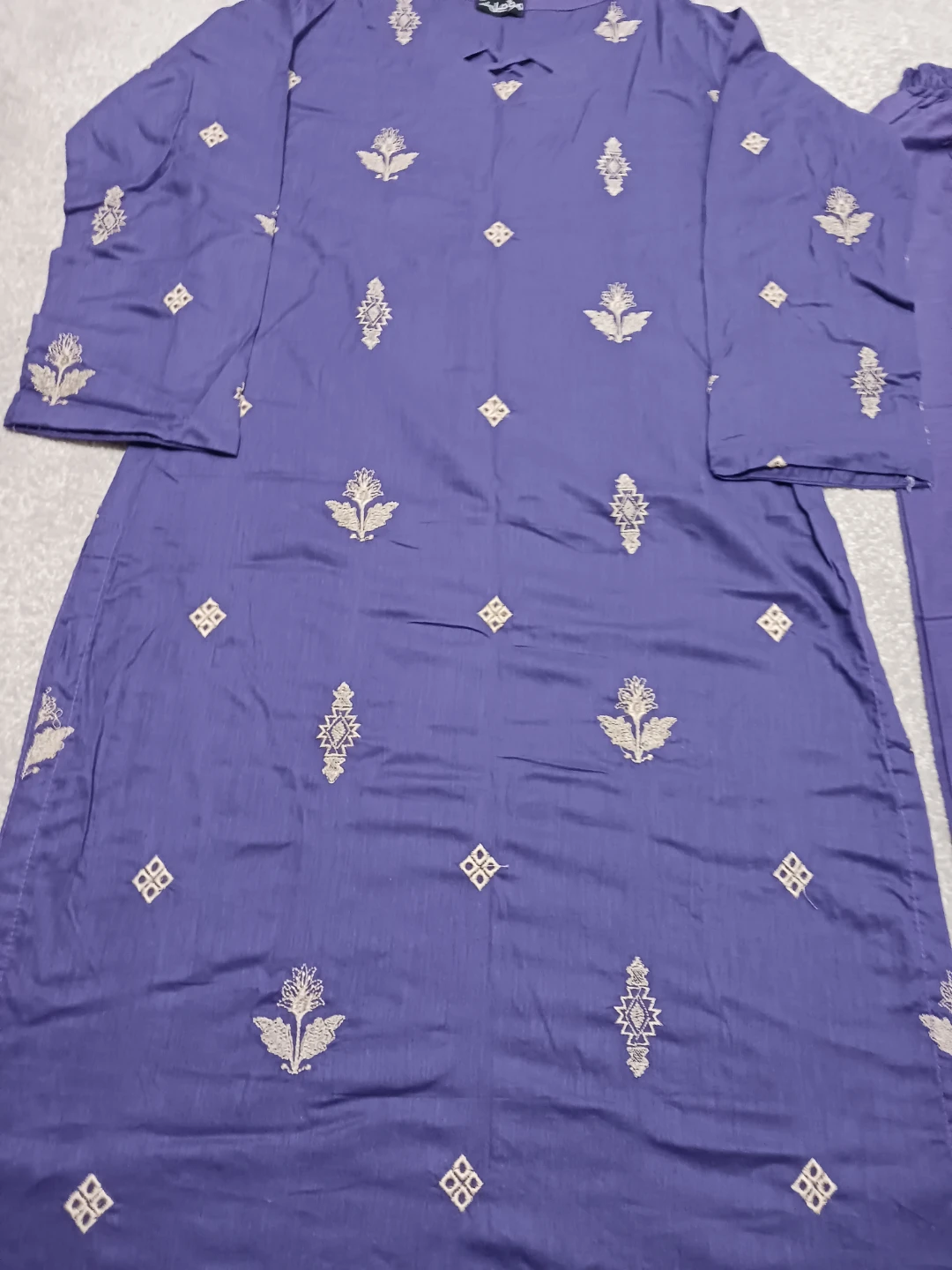 Purple Embroidered Kurta and Trousers Set - photo 2