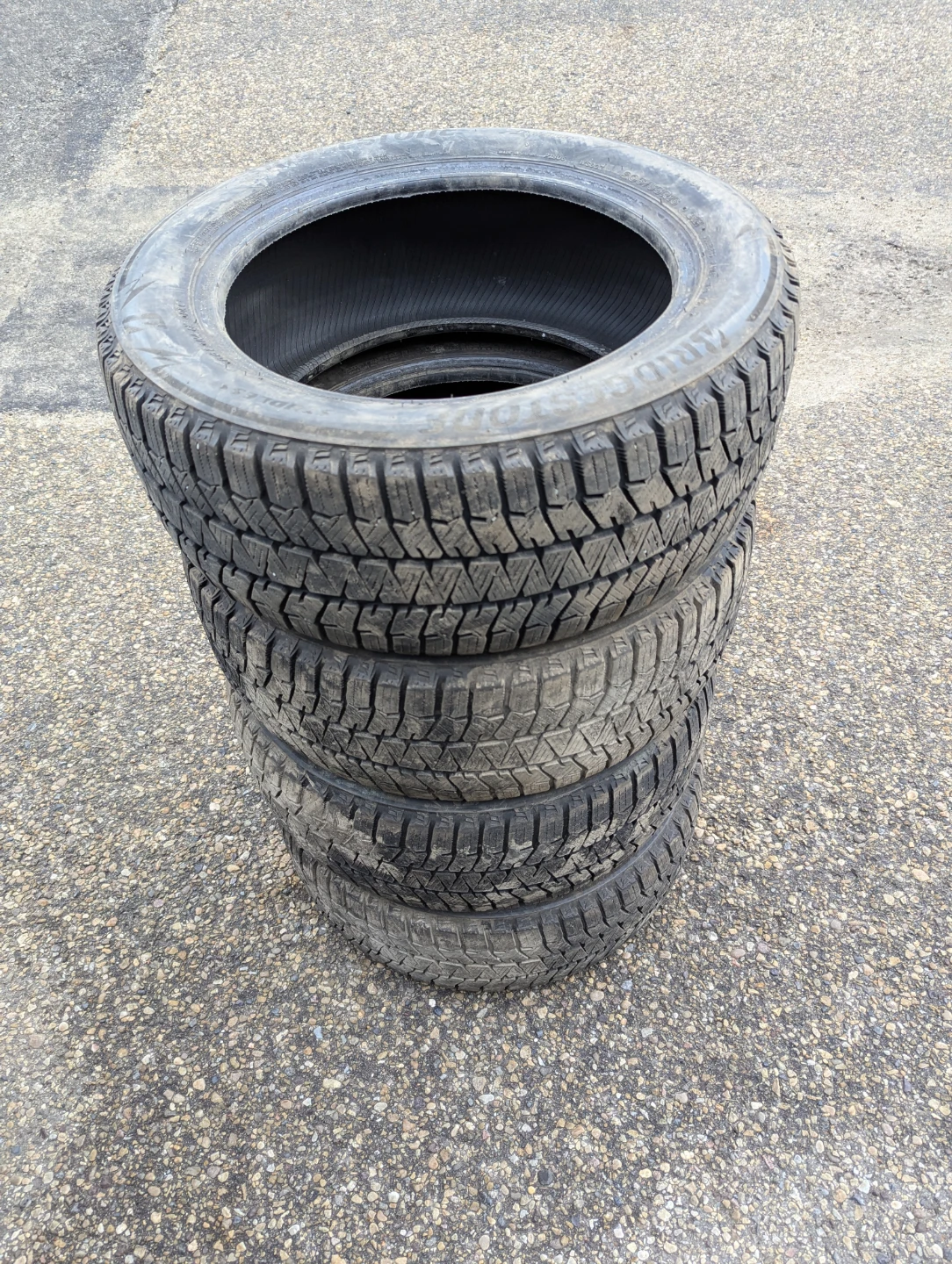 Bridgestone 205/55R16 Blizzak winter