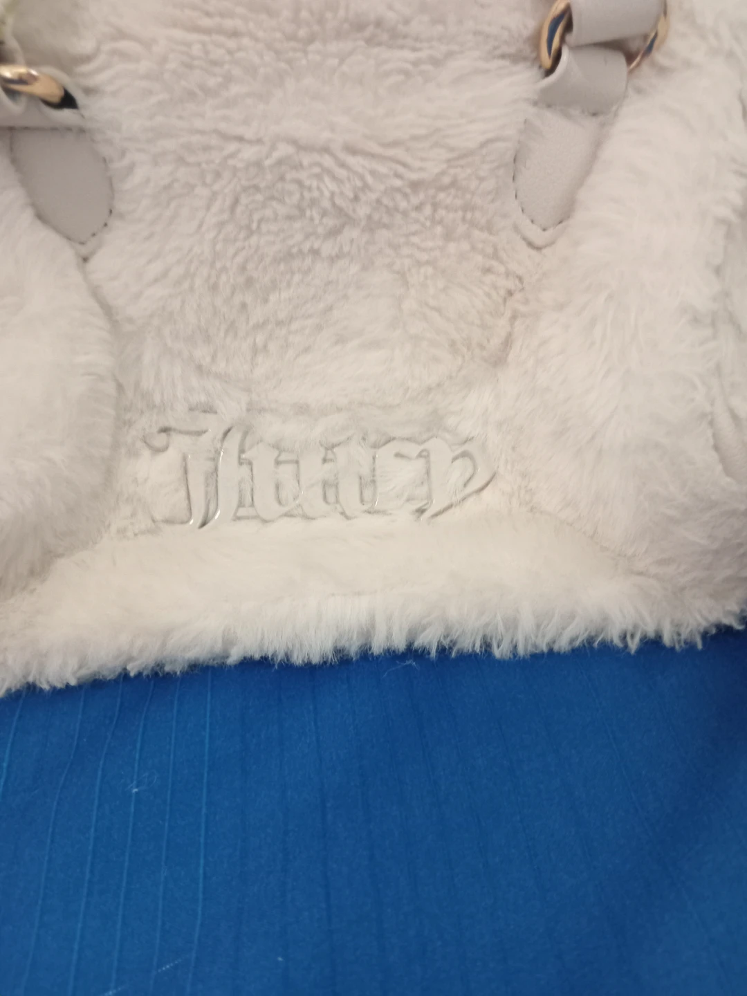 Juicy Couture Faux Fur Handbag - photo 2