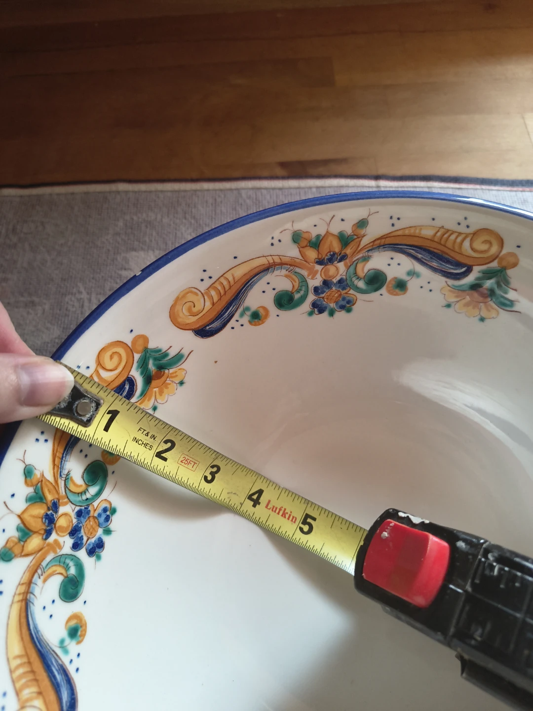 Italian Ceramic Serving Bowl with Floral Pattern - photo 5