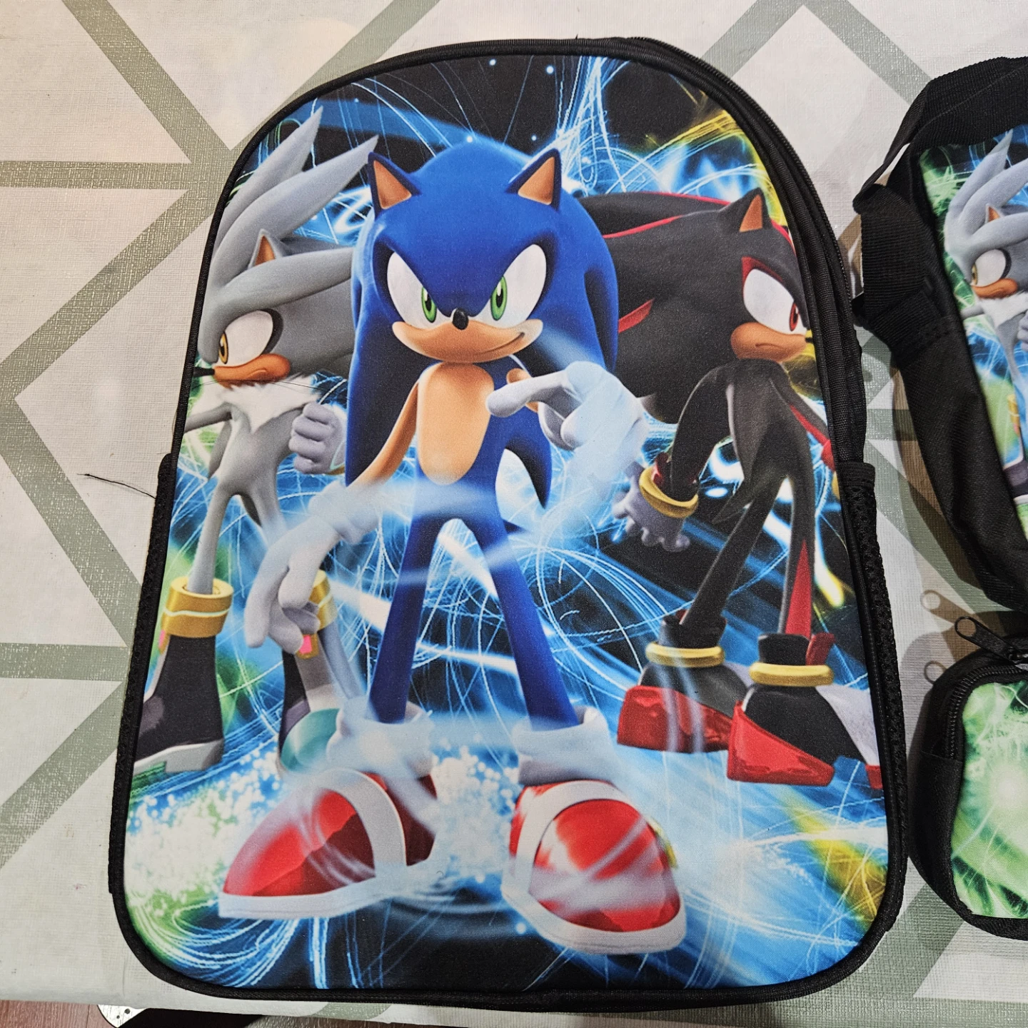 Brand new - Sonic the Hedgehog 3-Piece Backpack Set - photo 2