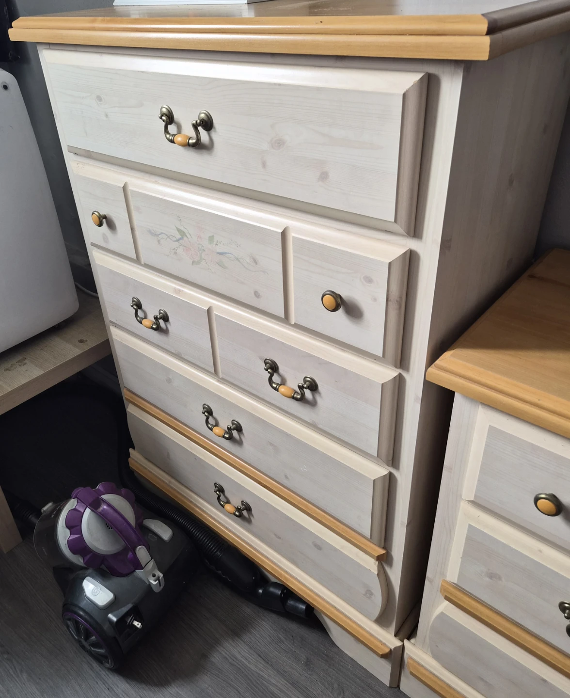Dresser set for young girls room - photo 2