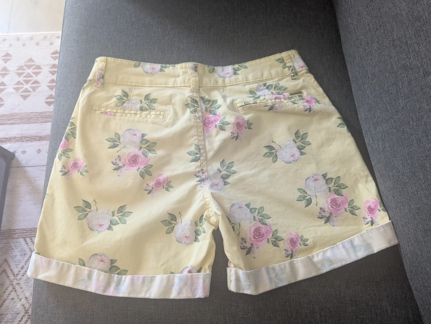 Floral Print Yellow Shorts size 40 - photo 2