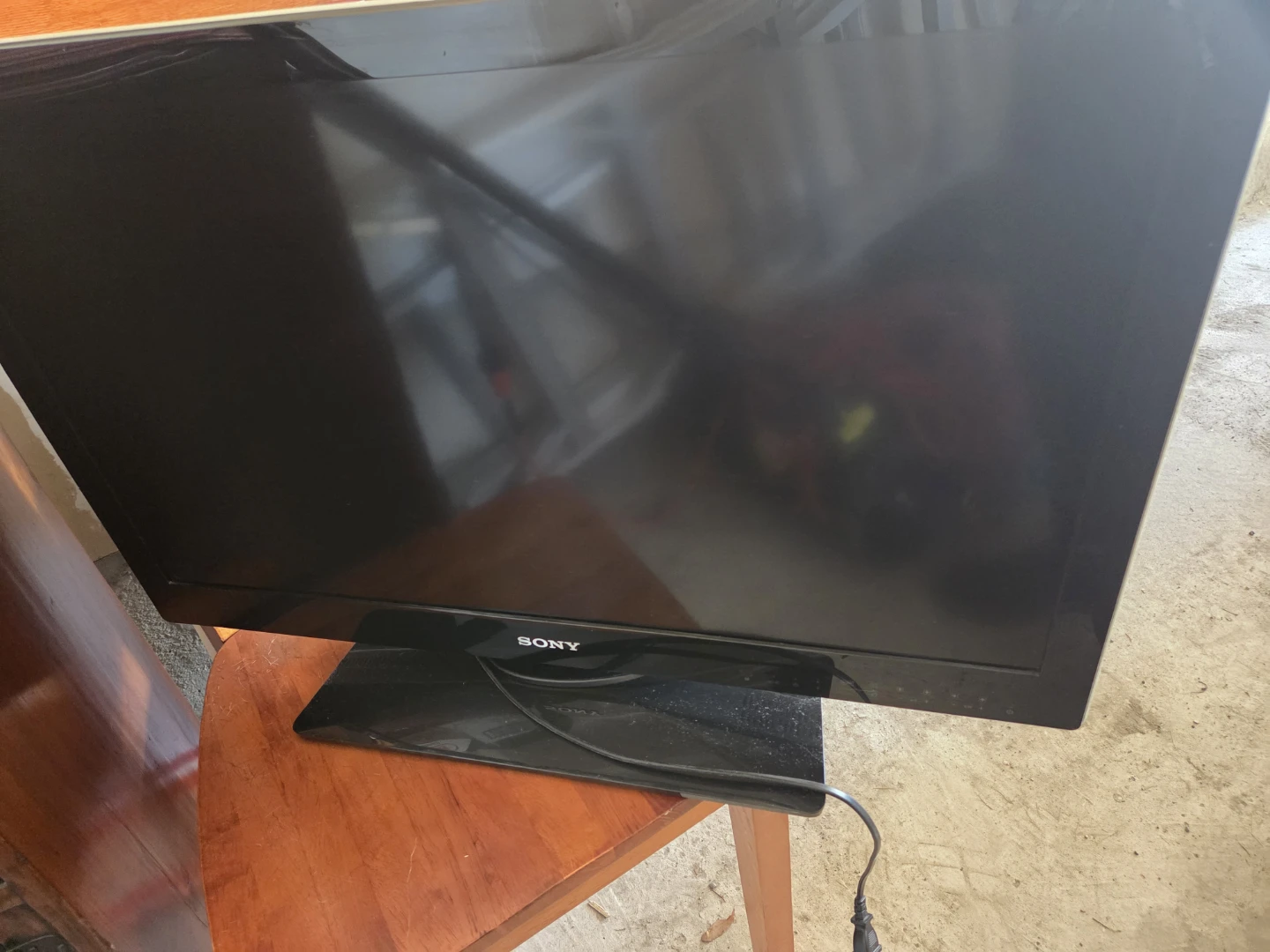 Sony Bravia 32 inch LCD TV KDL-32BX310