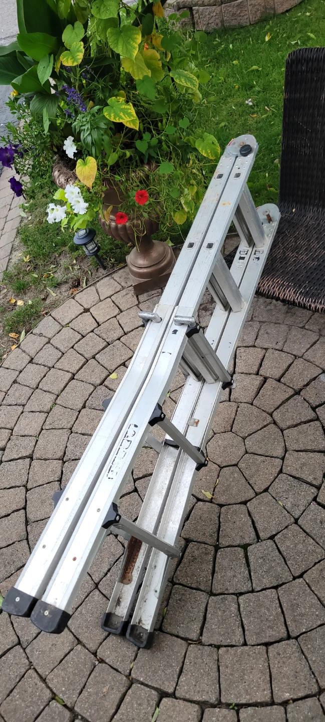 Multi-Position & 20ft  Aluminum Extension Ladders - photo 4