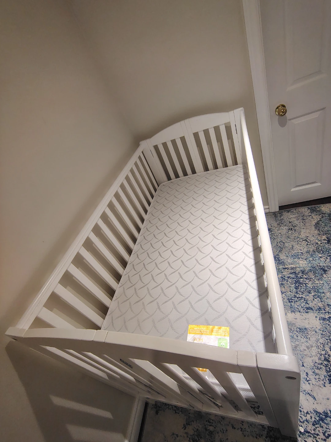 Foldable White Baby Crib - photo 4