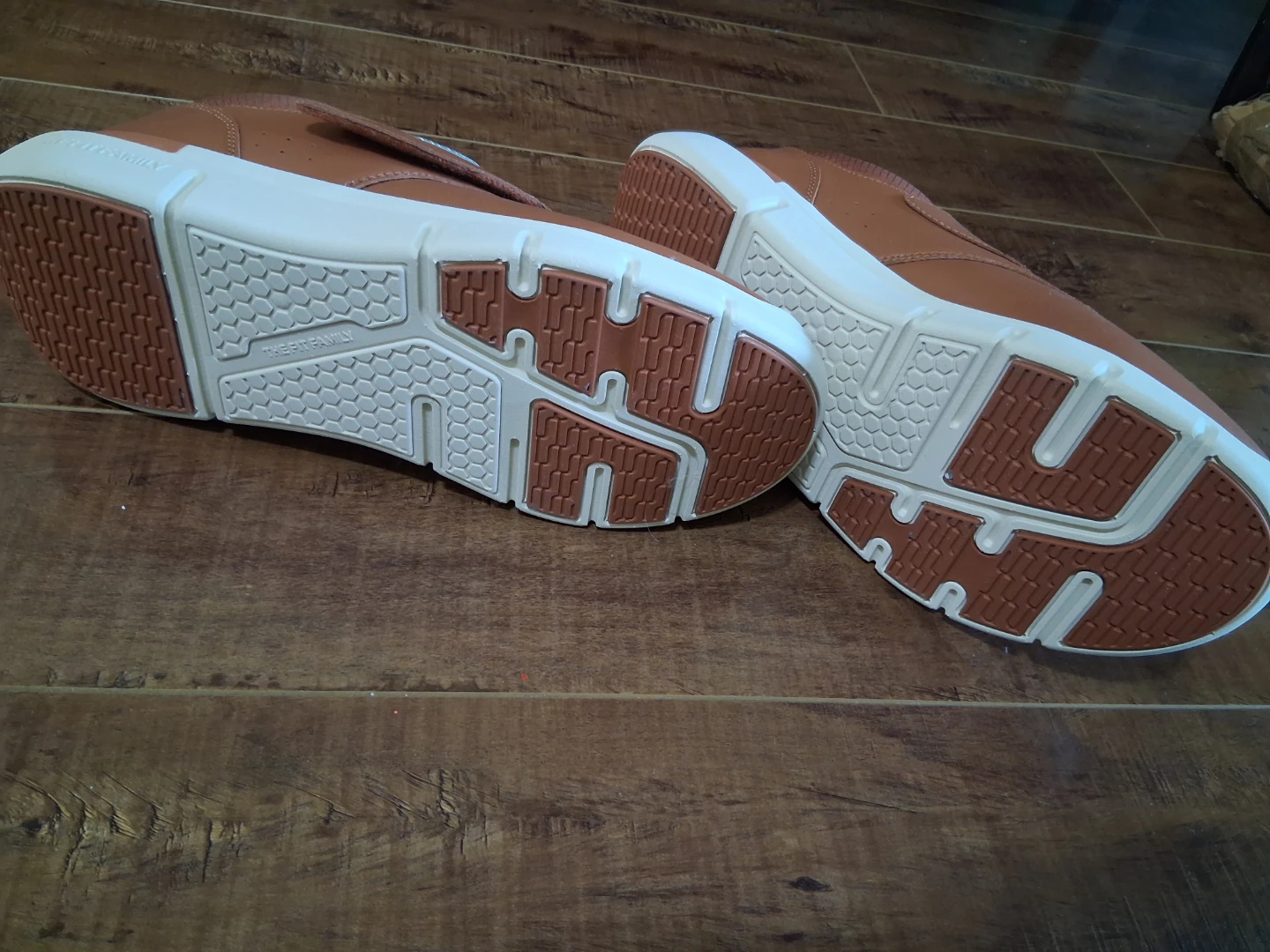 Fitville extra wide walking shoes - photo 4