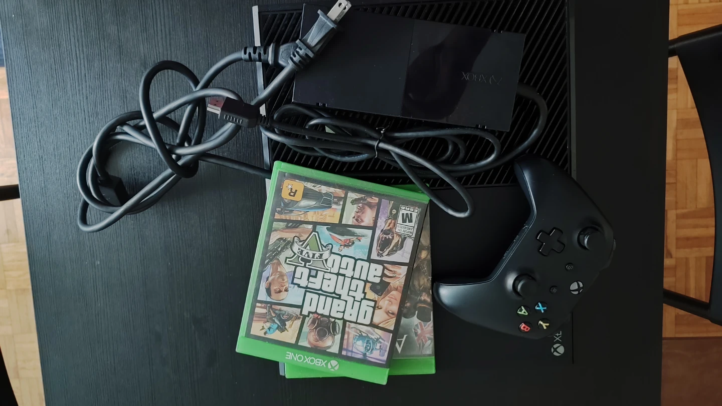 Microsoft Xbox One Console with Controller and Games - photo 3