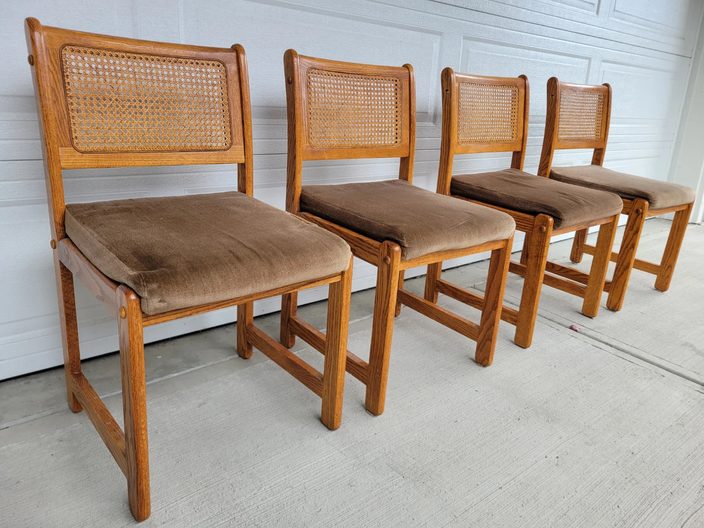 Set of 4 Vintage Mid-Century / Modern Cane Back Dining Chairs