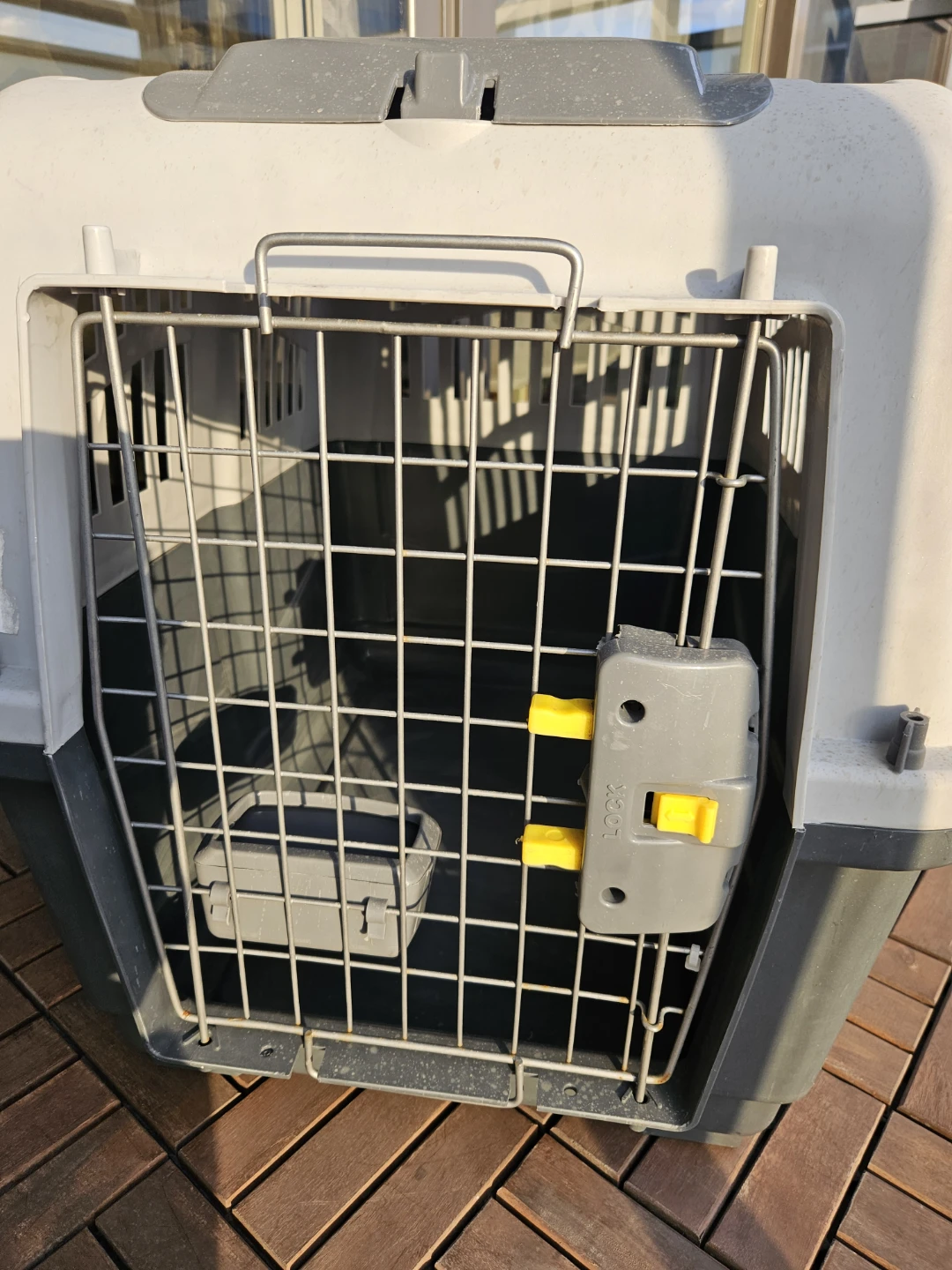 Portable Pet Travel Crate / Kennel - Medium/Large