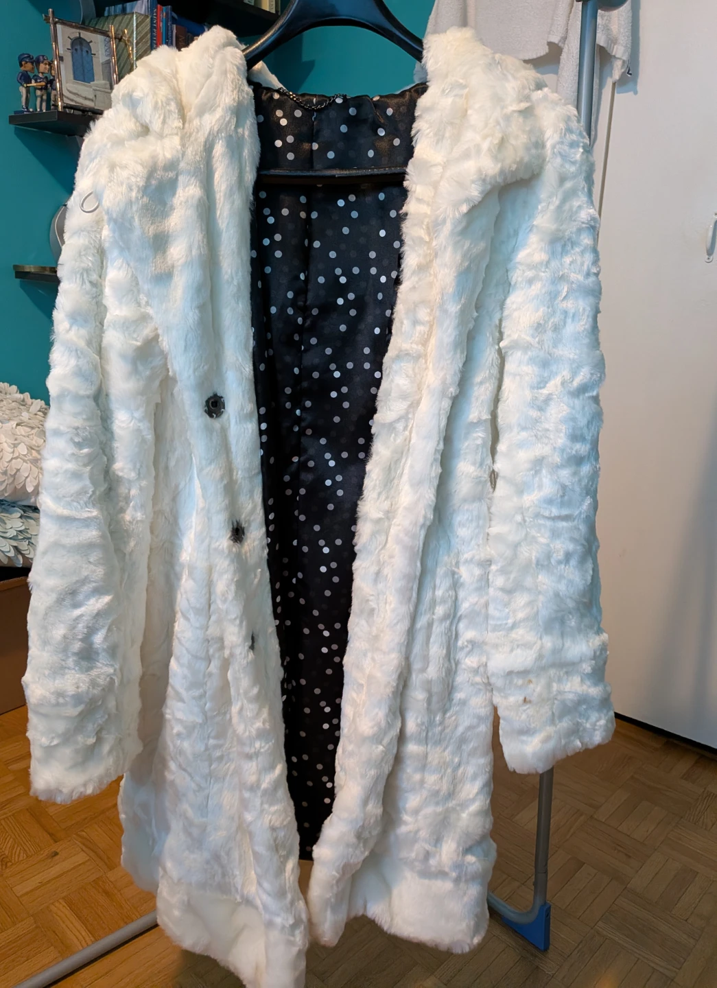 Various Faux Fur Coats - photo 2
