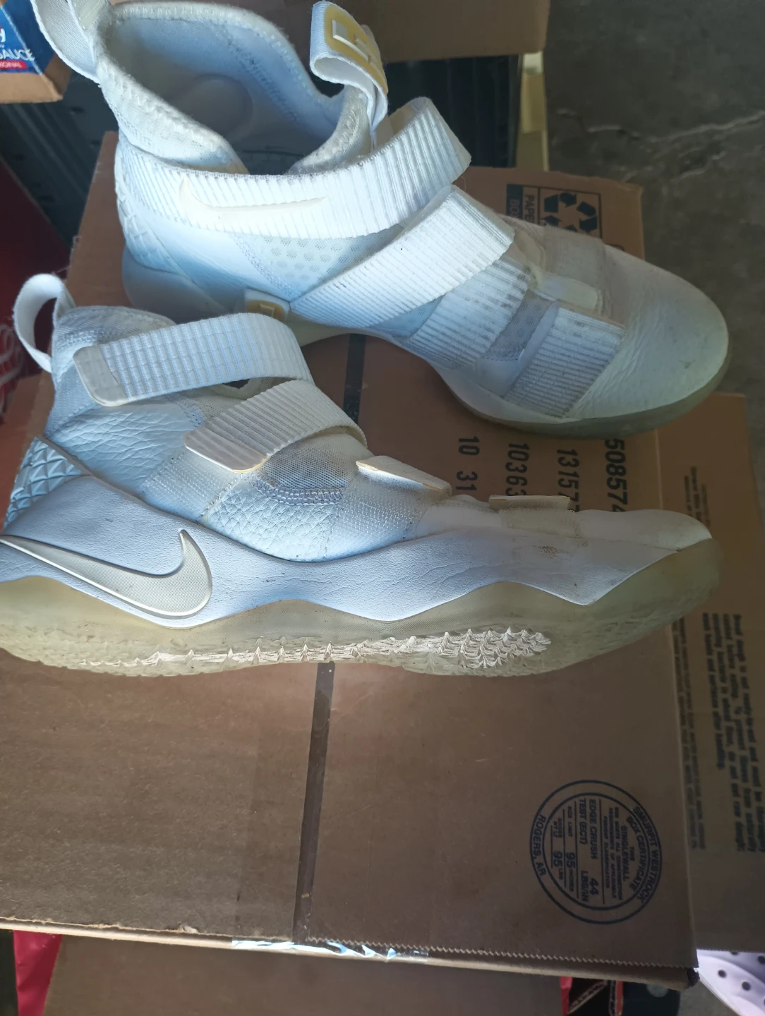 Nike LeBron Soldier 10 White Basketball Shoes