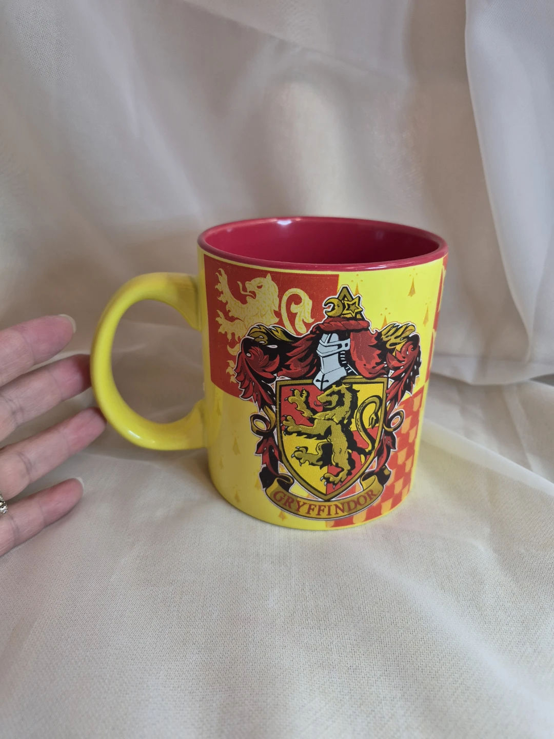 Harry Potter Gryffindor House Crest Ceramic Large Mug - photo 2