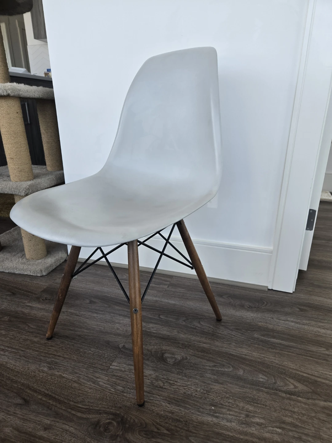 Free Grey Chair - photo 2