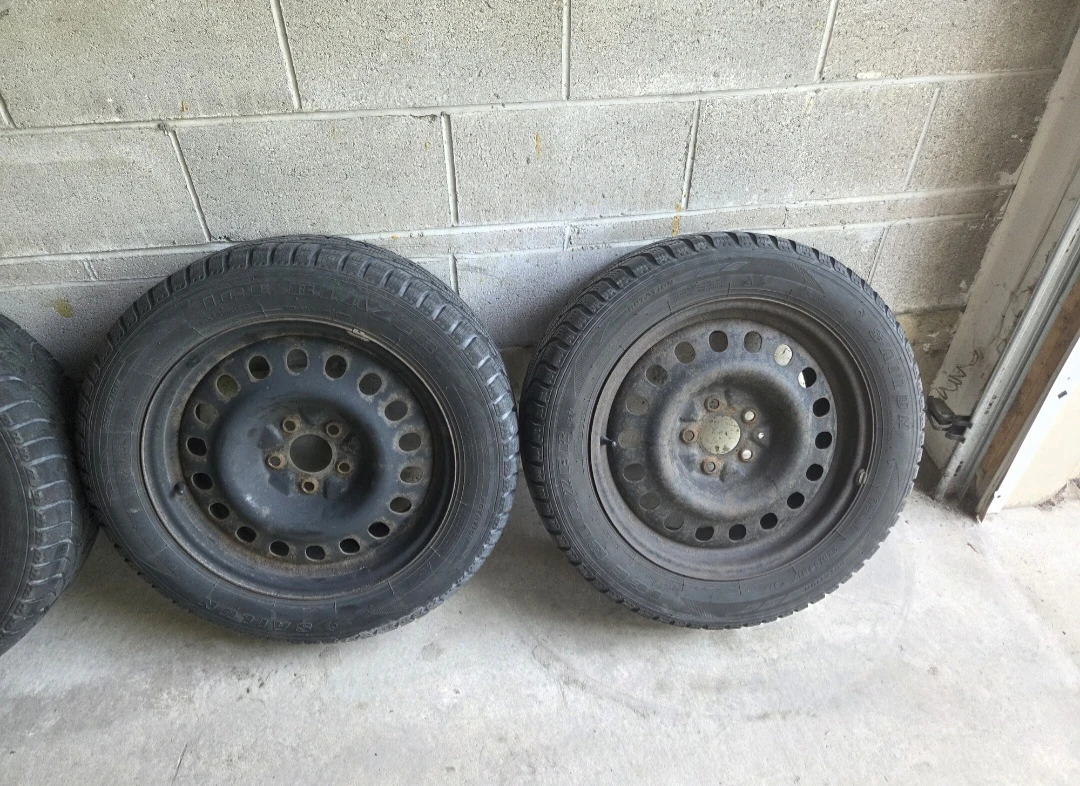 Winter tires on rims - photo 4