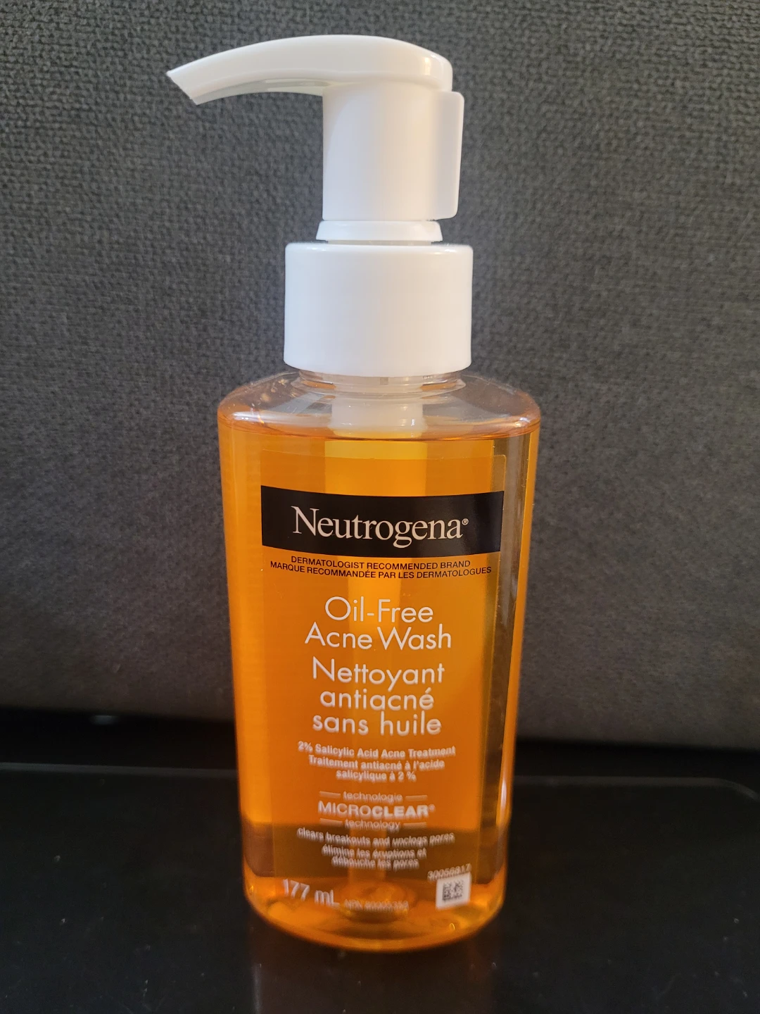 Neutrogena Oil-Free Acne Wash 177 mL