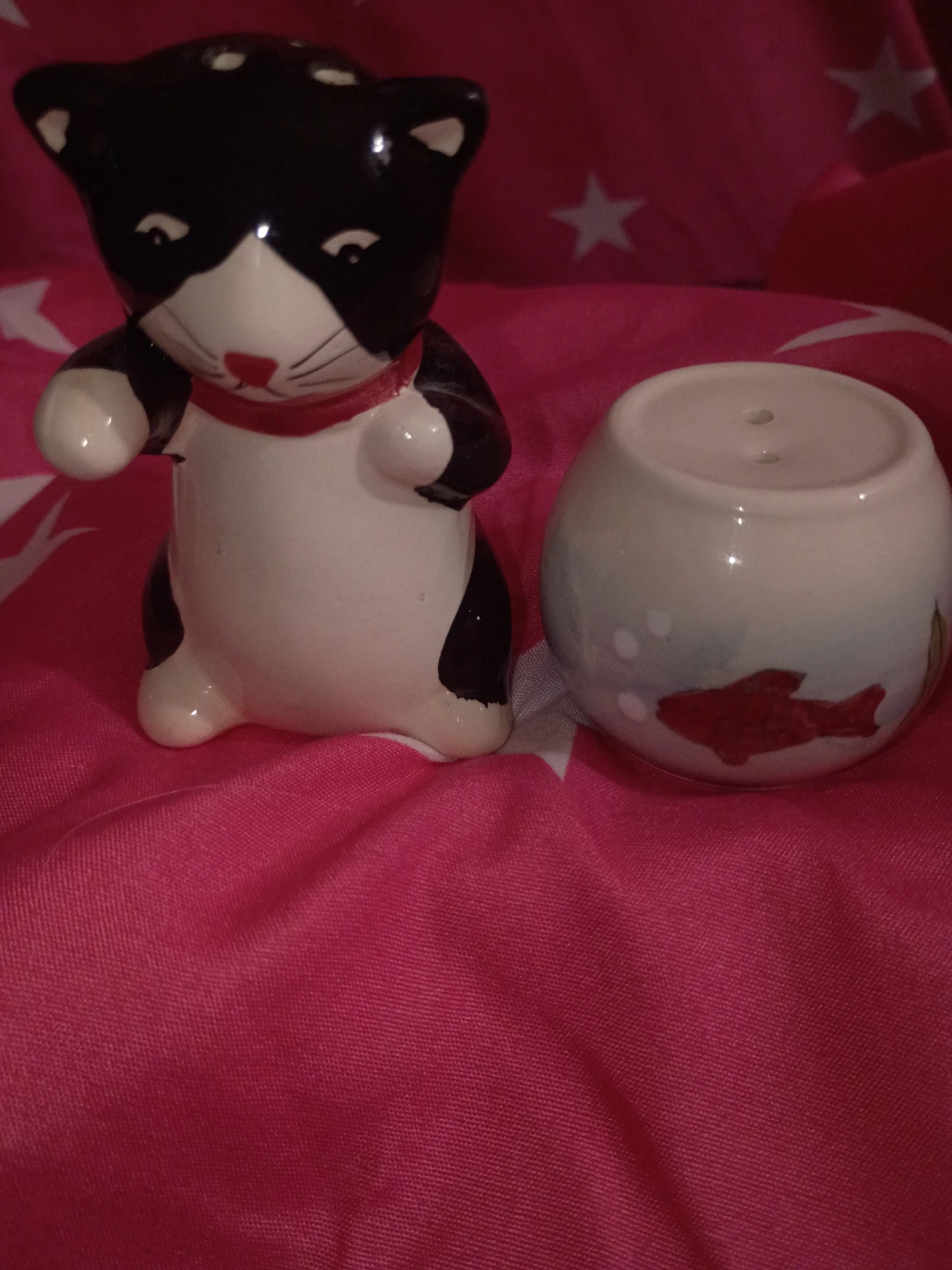 Cat and Fishbowl Salt and Pepper Shaker Set