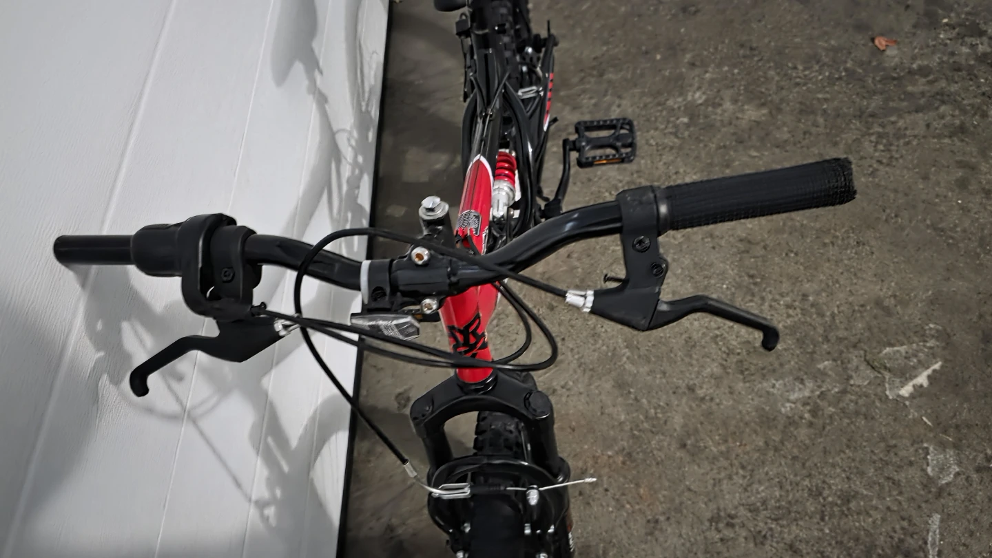 Hyper Bear Mountain 20-inch Kids Mountain Bike - photo 4