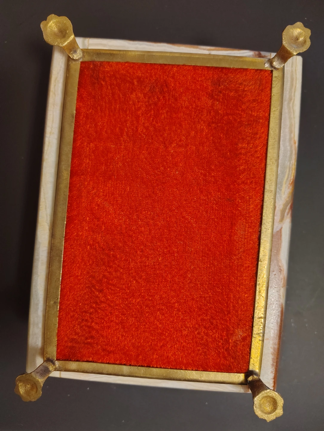 Vintage Onyx and Brass Jewellery Box - photo 2