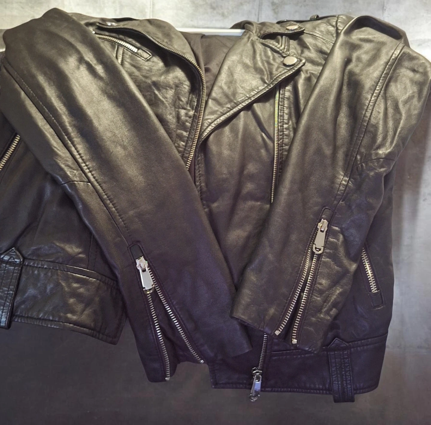 NWOT***Danier BUTTERY SOFT Black Leather Moto Jacket - photo 3