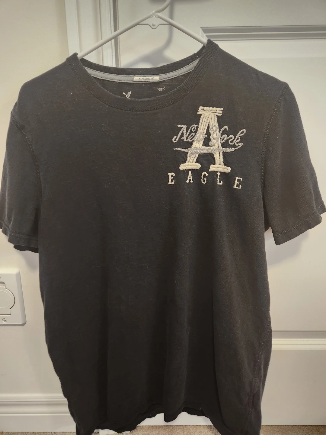 American Eagle Outfitters Graphic T-Shirt