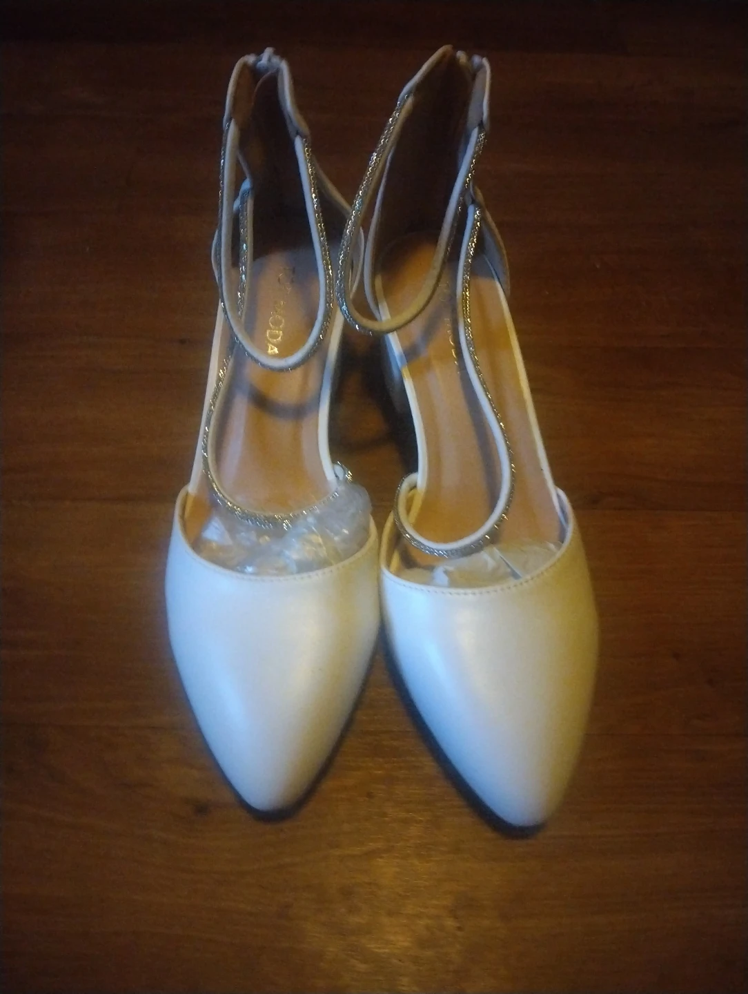 Top Moda White Block Heel Sandals