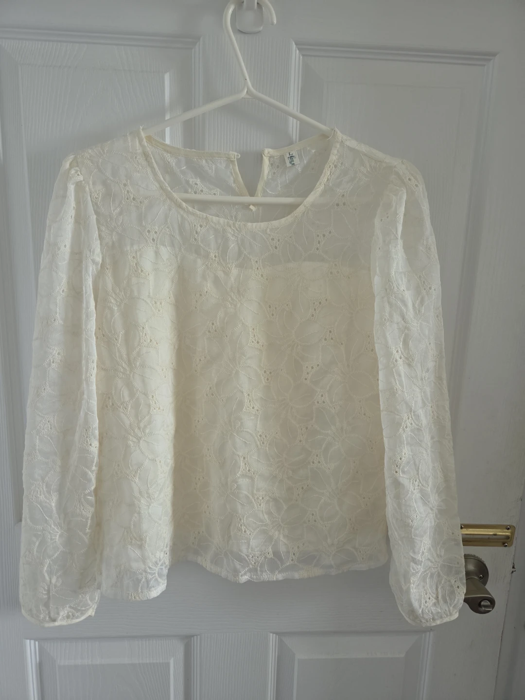 Cream Lace Long Sleeve Top
