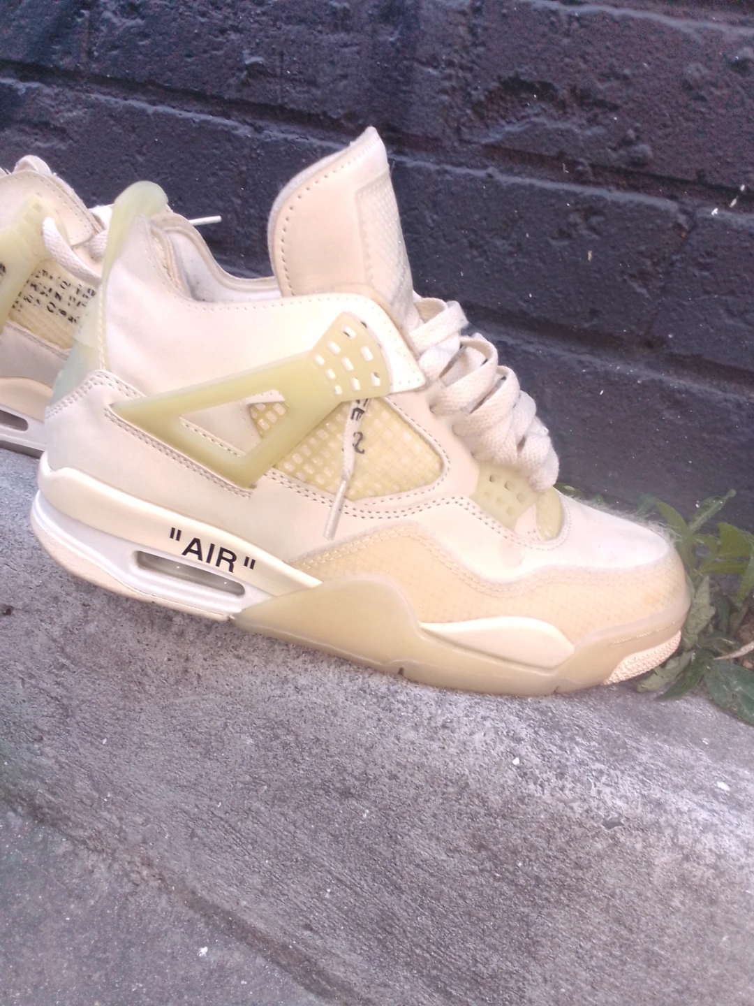 Nike Air Jordan 4 Retro Off-White Sail