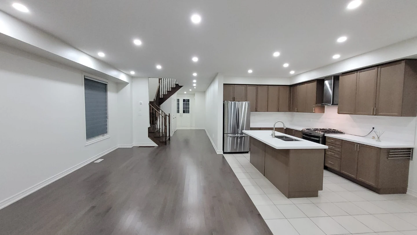 4 bedroom,  2.5 bath, semi-detached