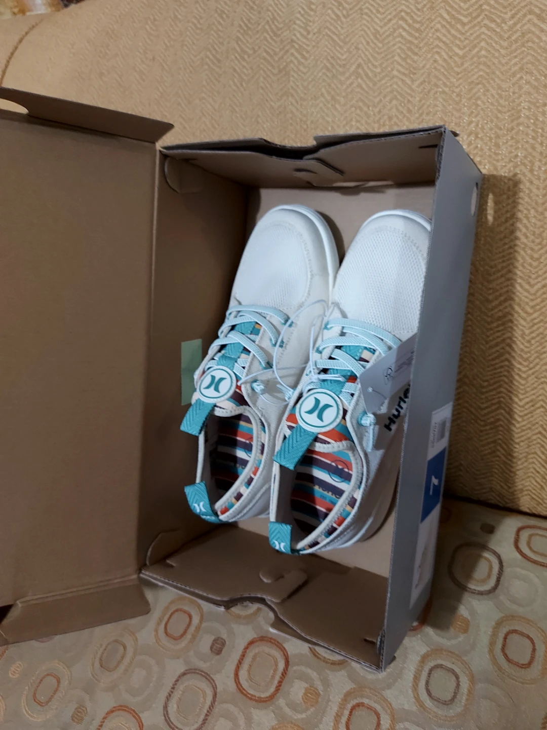 Hurley shoes size 7 - photo 3