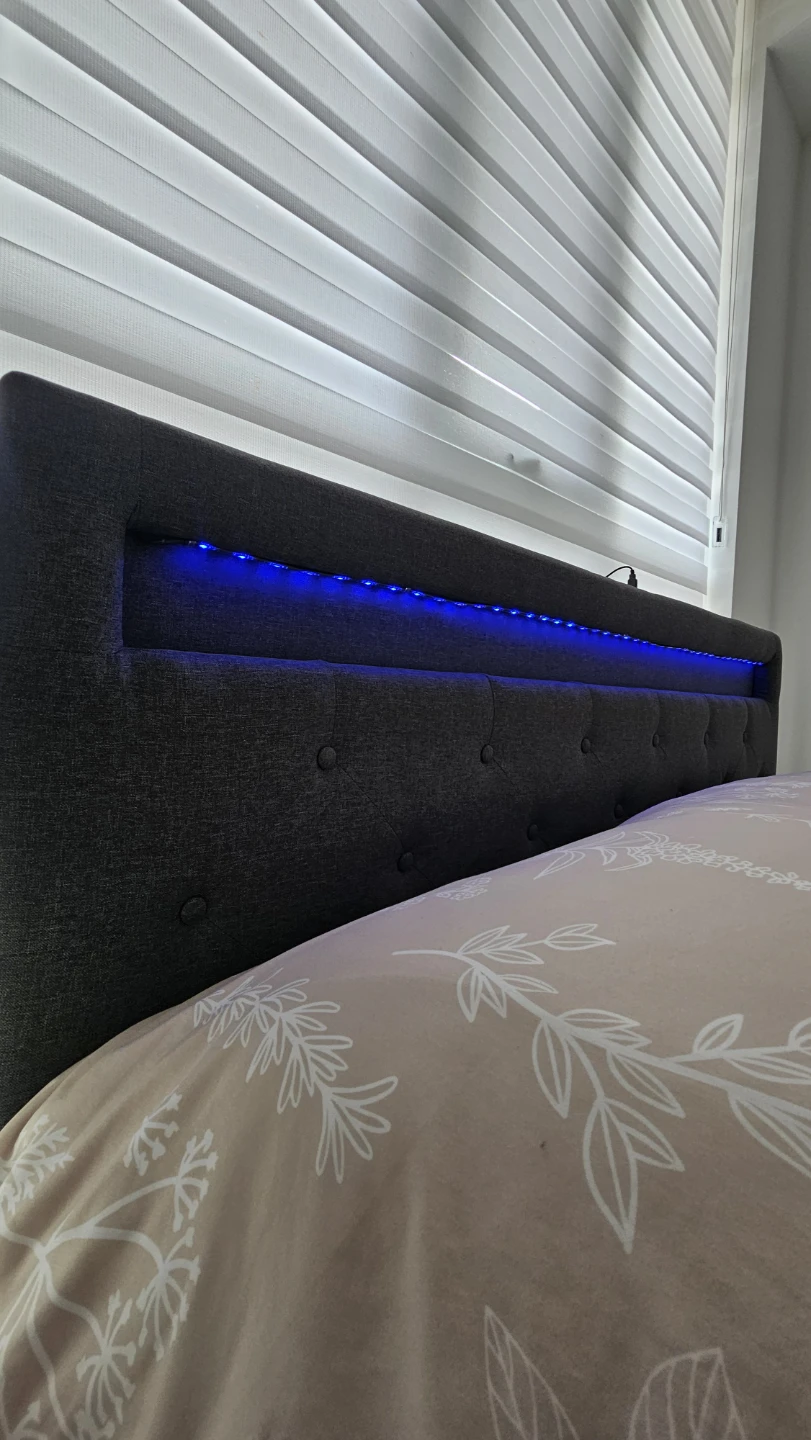 Excellent Condition Queen Storage Bed with LED & 4 Drawers - photo 4
