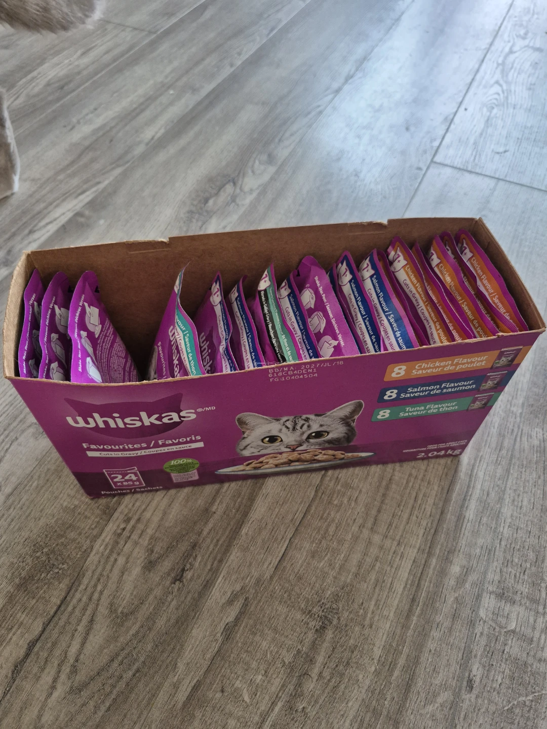 Whiskas Favourites Cat Food Pouches - 19 Pack