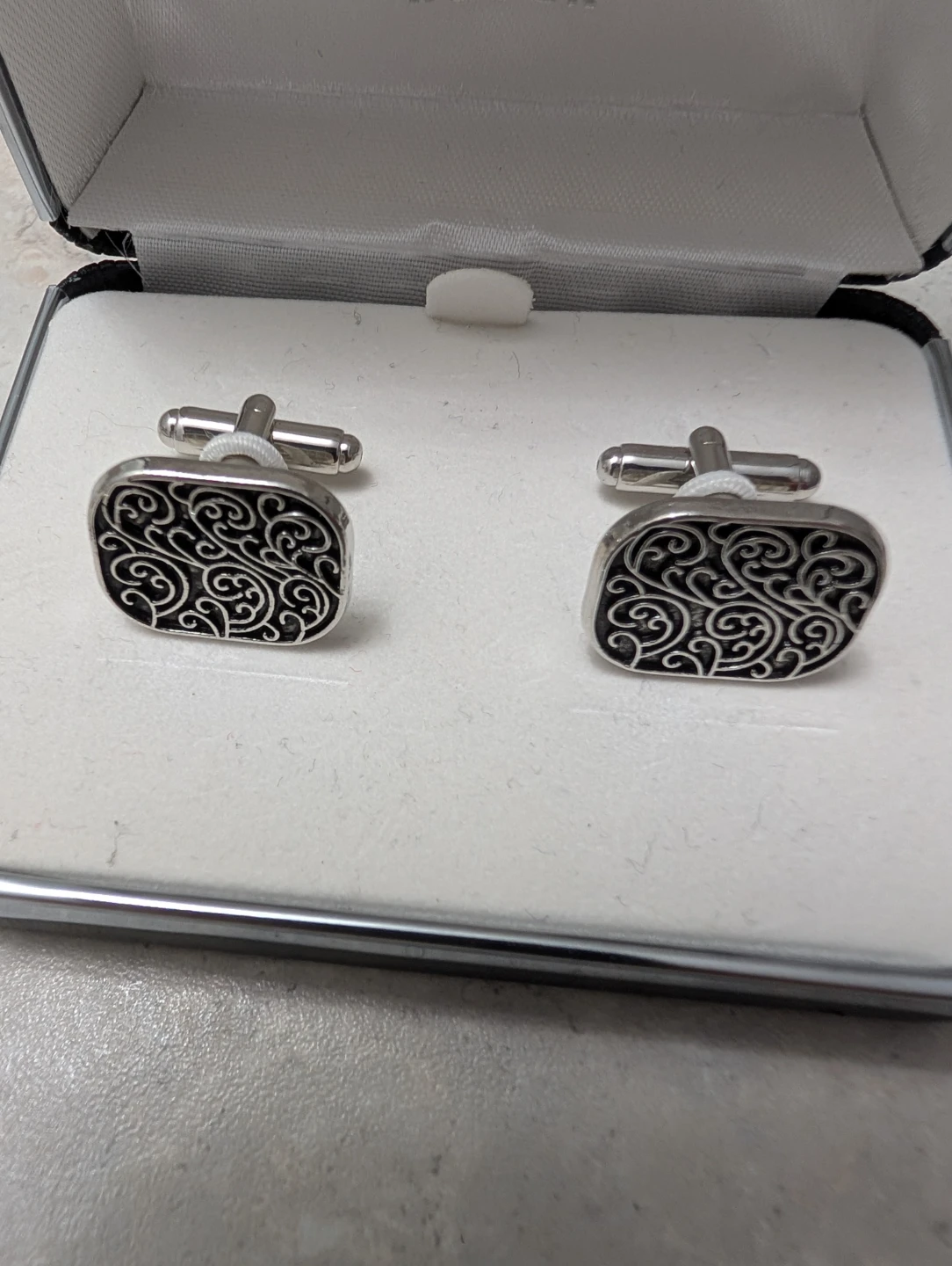 Cufflinks FREE Delivery - photo 2