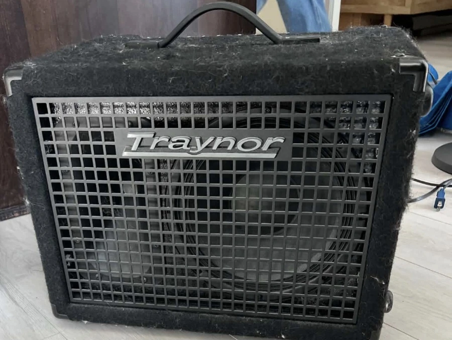 Traynor Block10 Amplifier (power is on but untested)