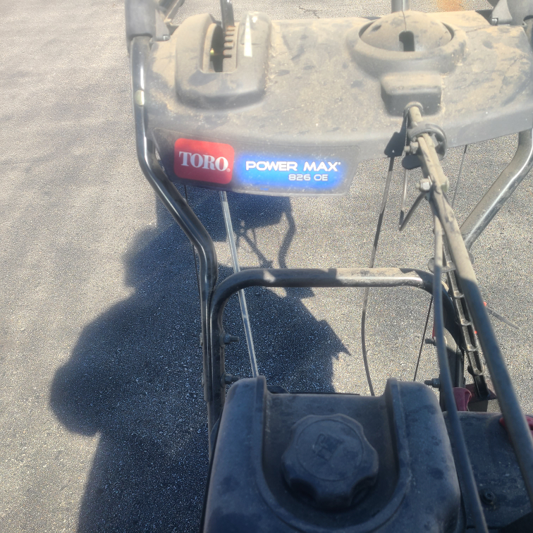 Toro Power Max 826 OE Snowblower