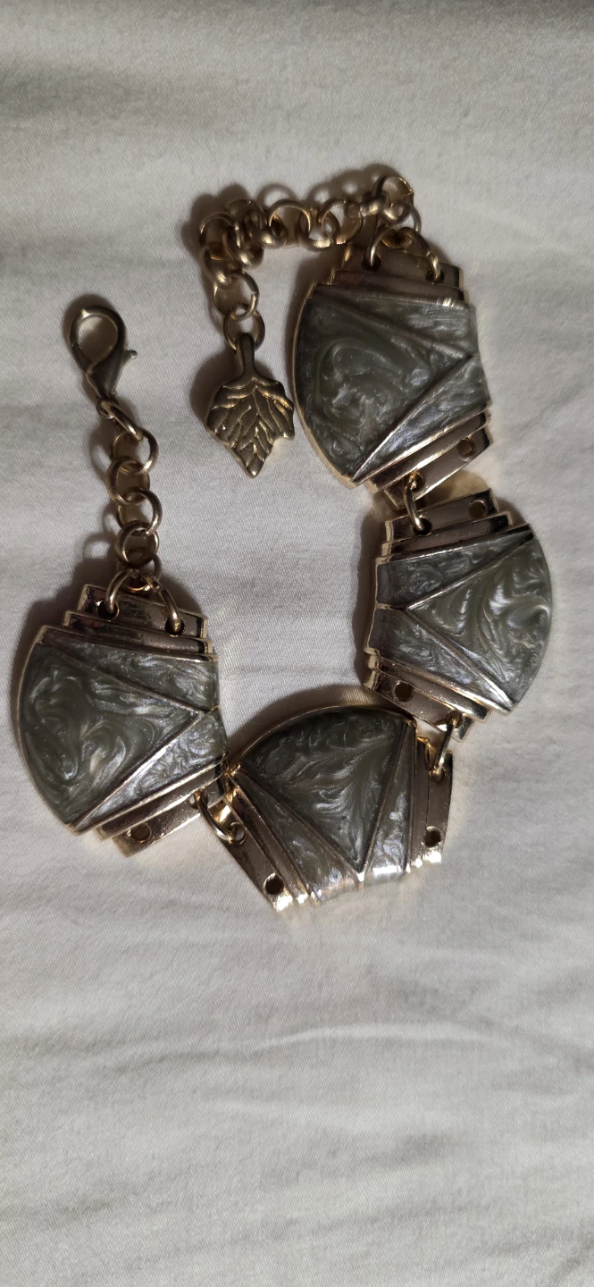 Rose Gold Tone Leaf Charm Bracelet