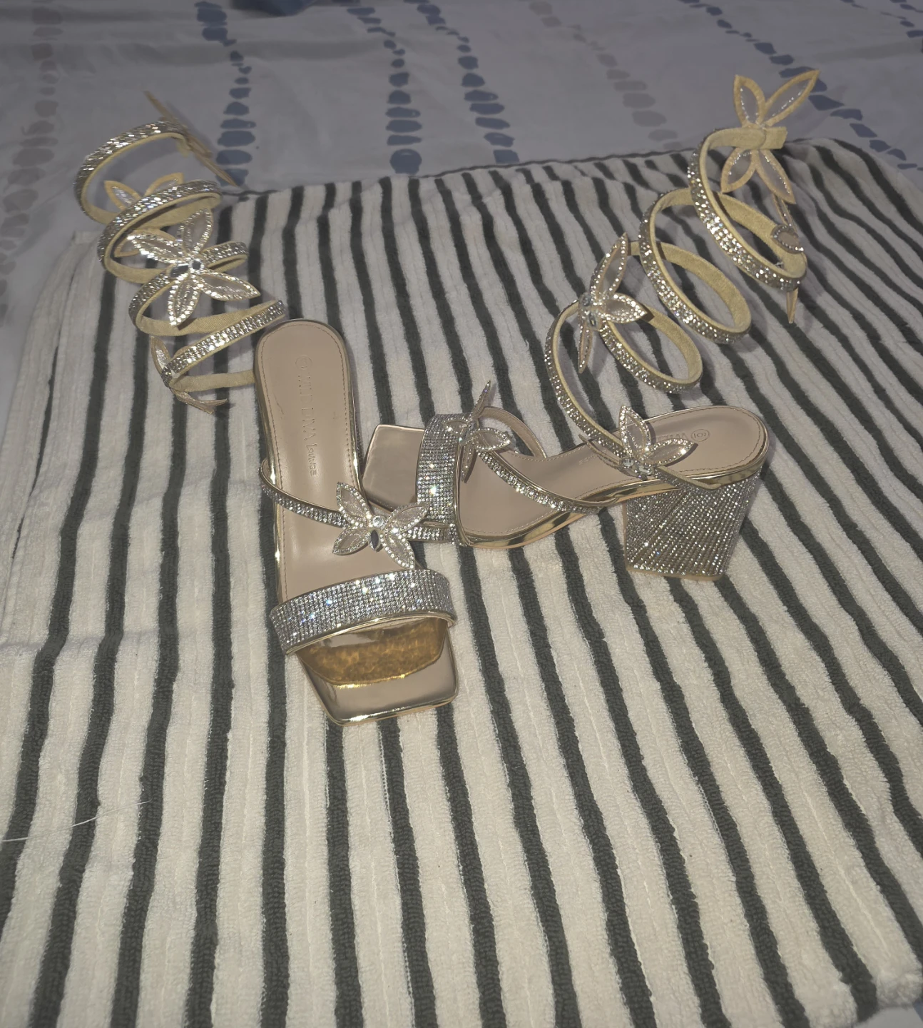 Wild Diva Lounge Gold Rhinestone Spiral Heels - photo 5