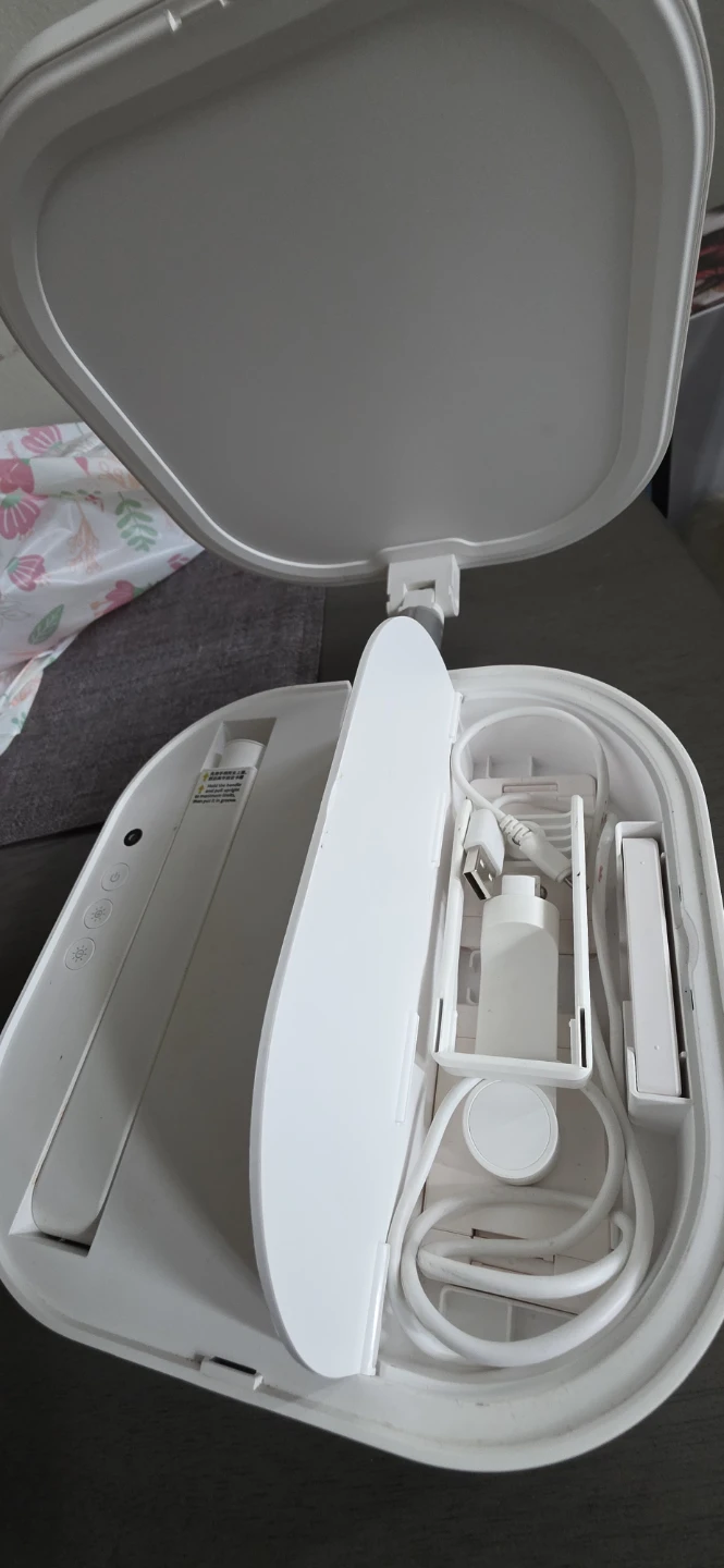 White Foldable Phone Stand with Ring Light - photo 5