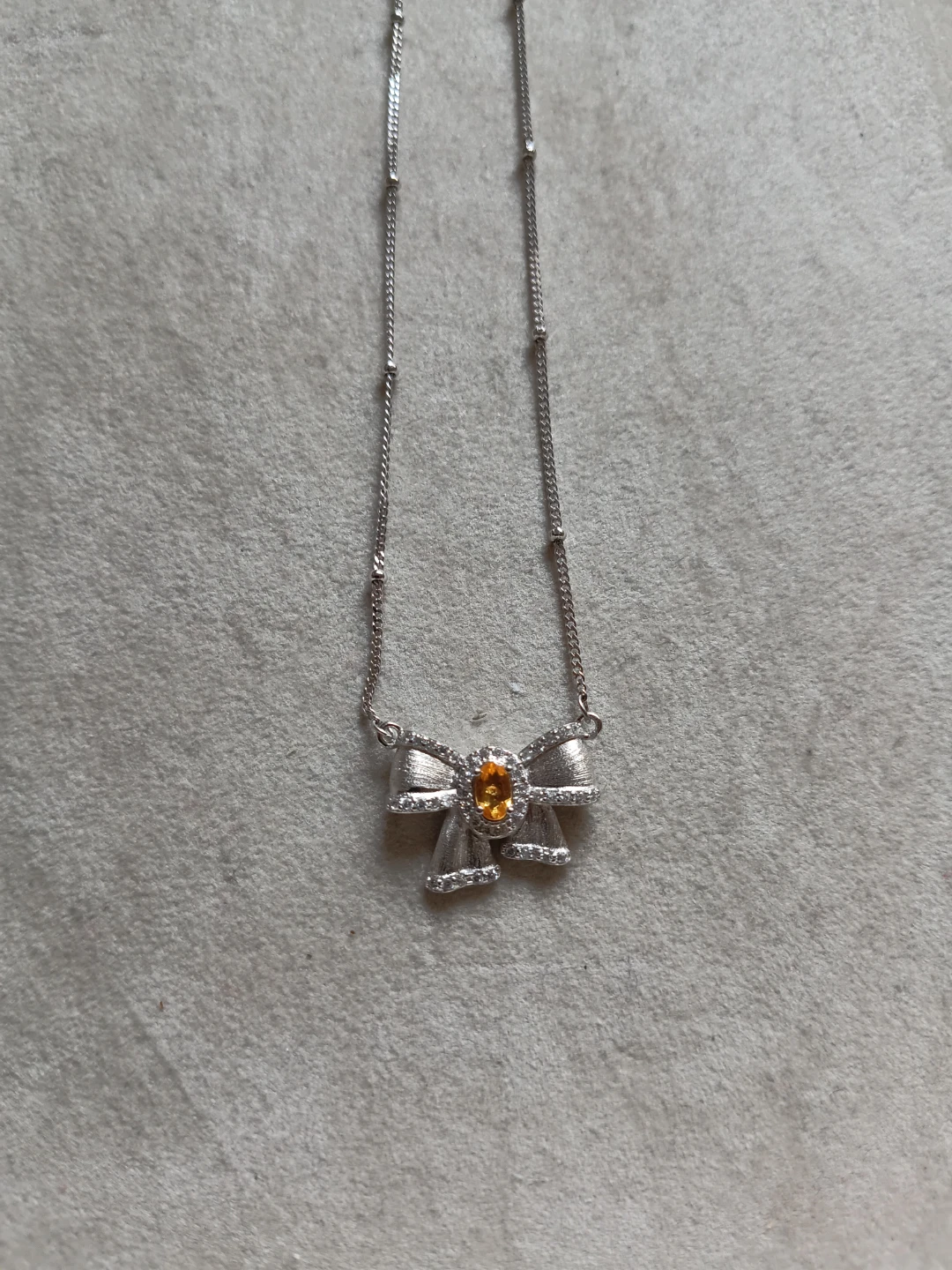 Bow Necklace