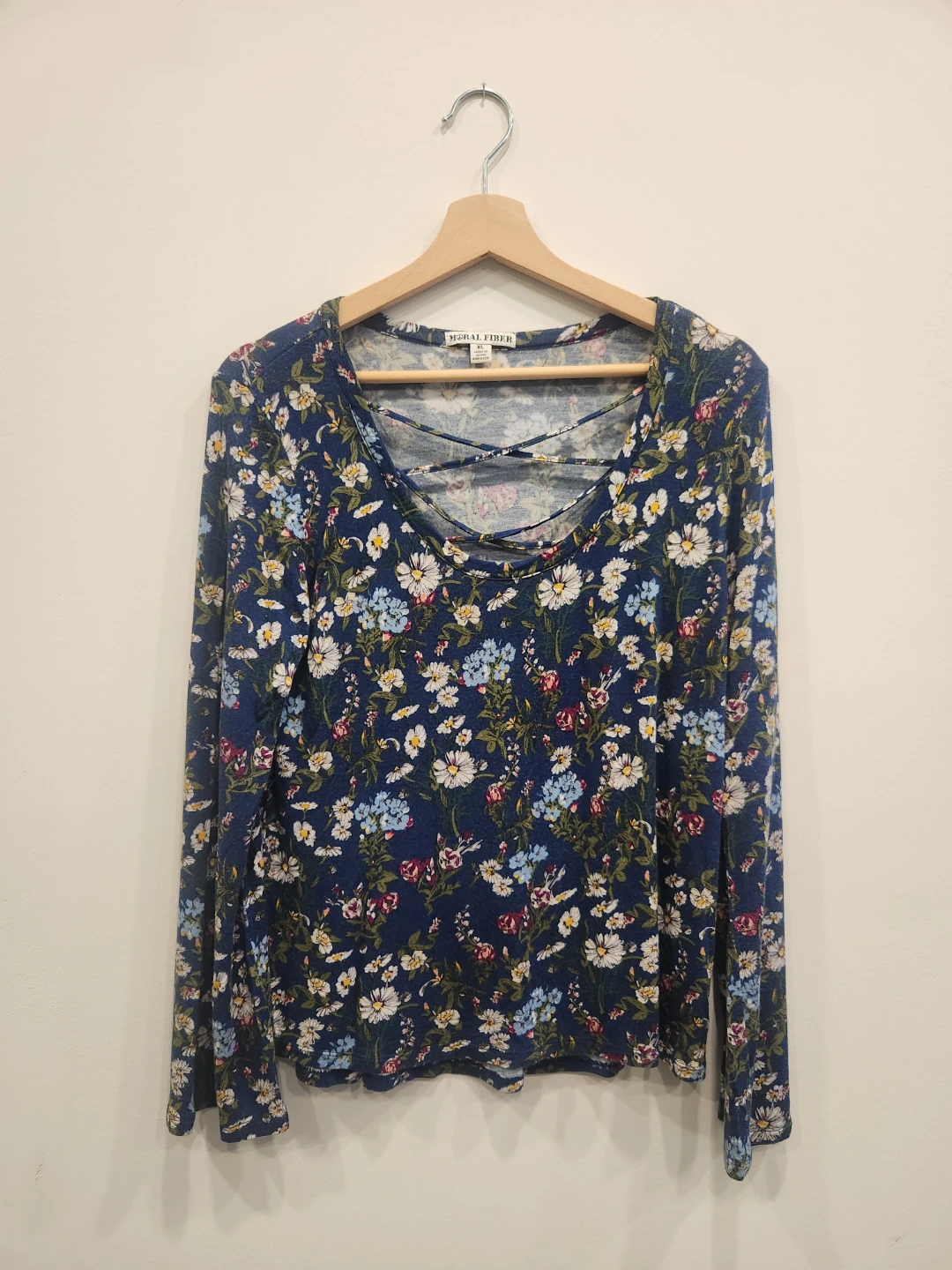 Moral Fiber floral long sleeve top XL