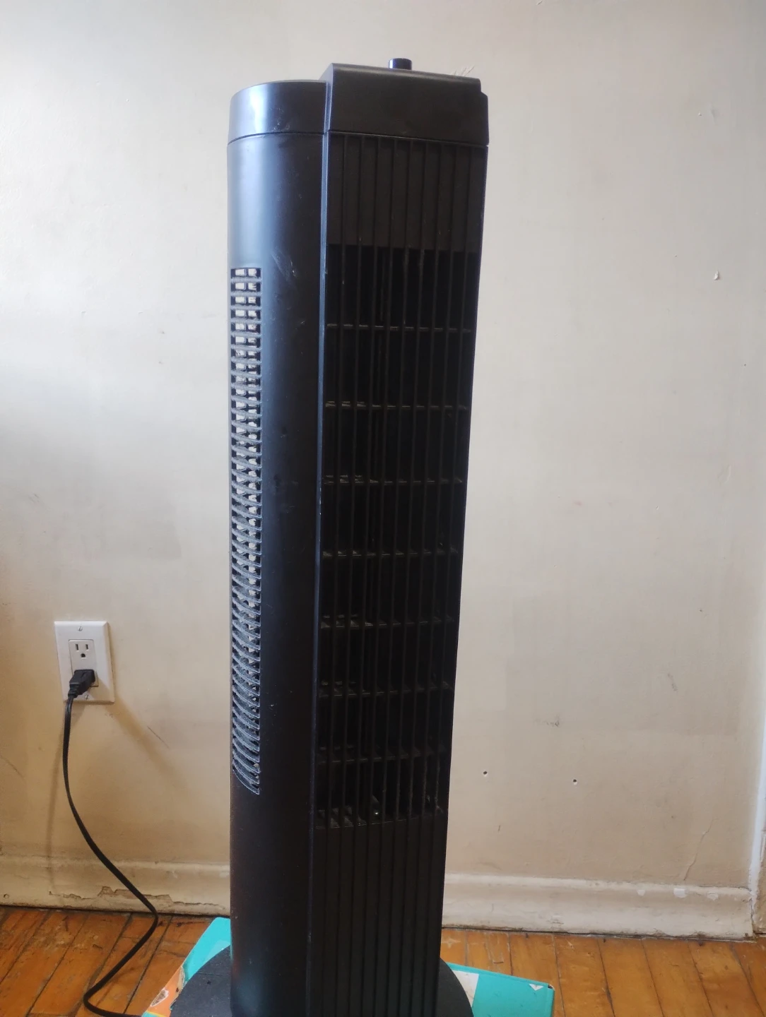 Mainstays 28 inch Oscillating Fan