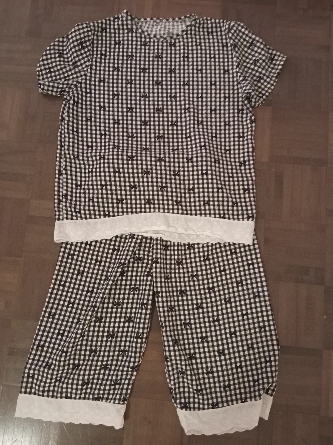 Black and white checkered pyjama set