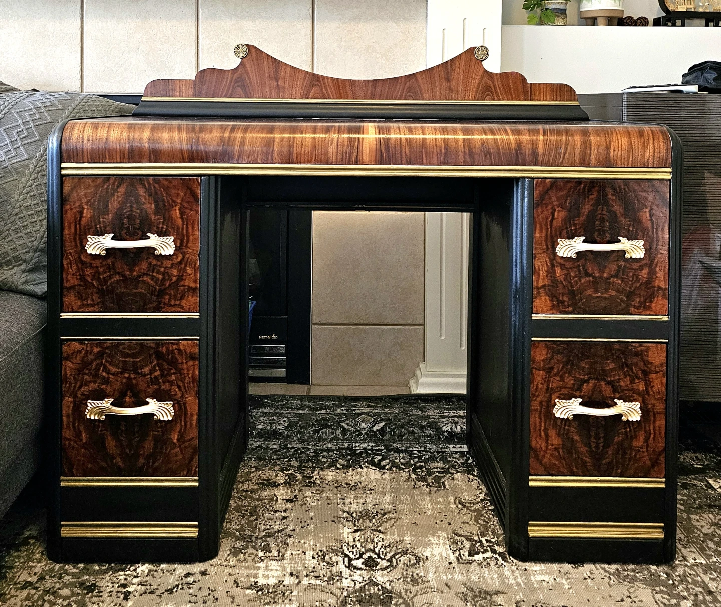 Refurbished Vintage Waterfall Desk - photo 4