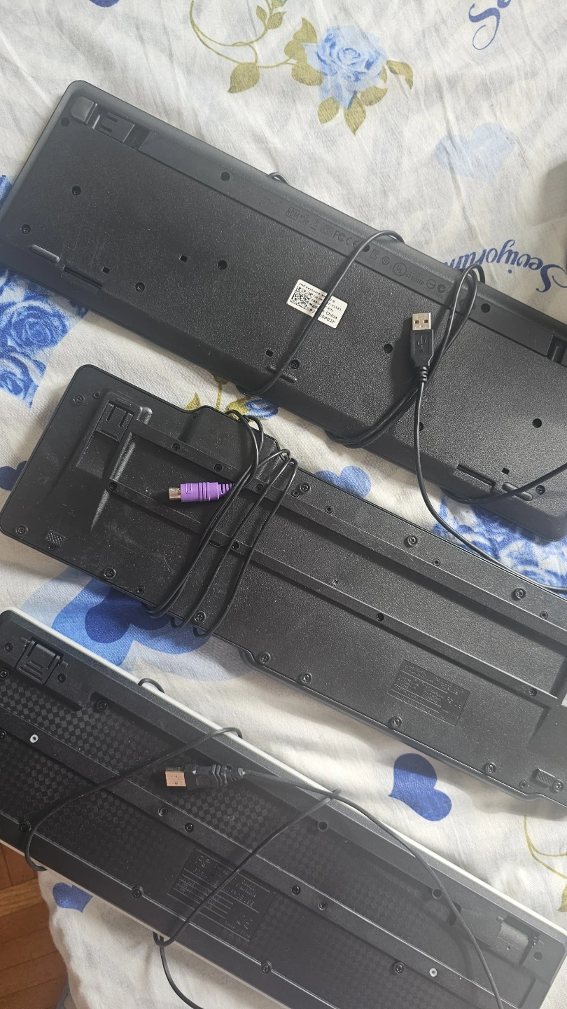 Three Wired Desktop Keyboards - photo 2