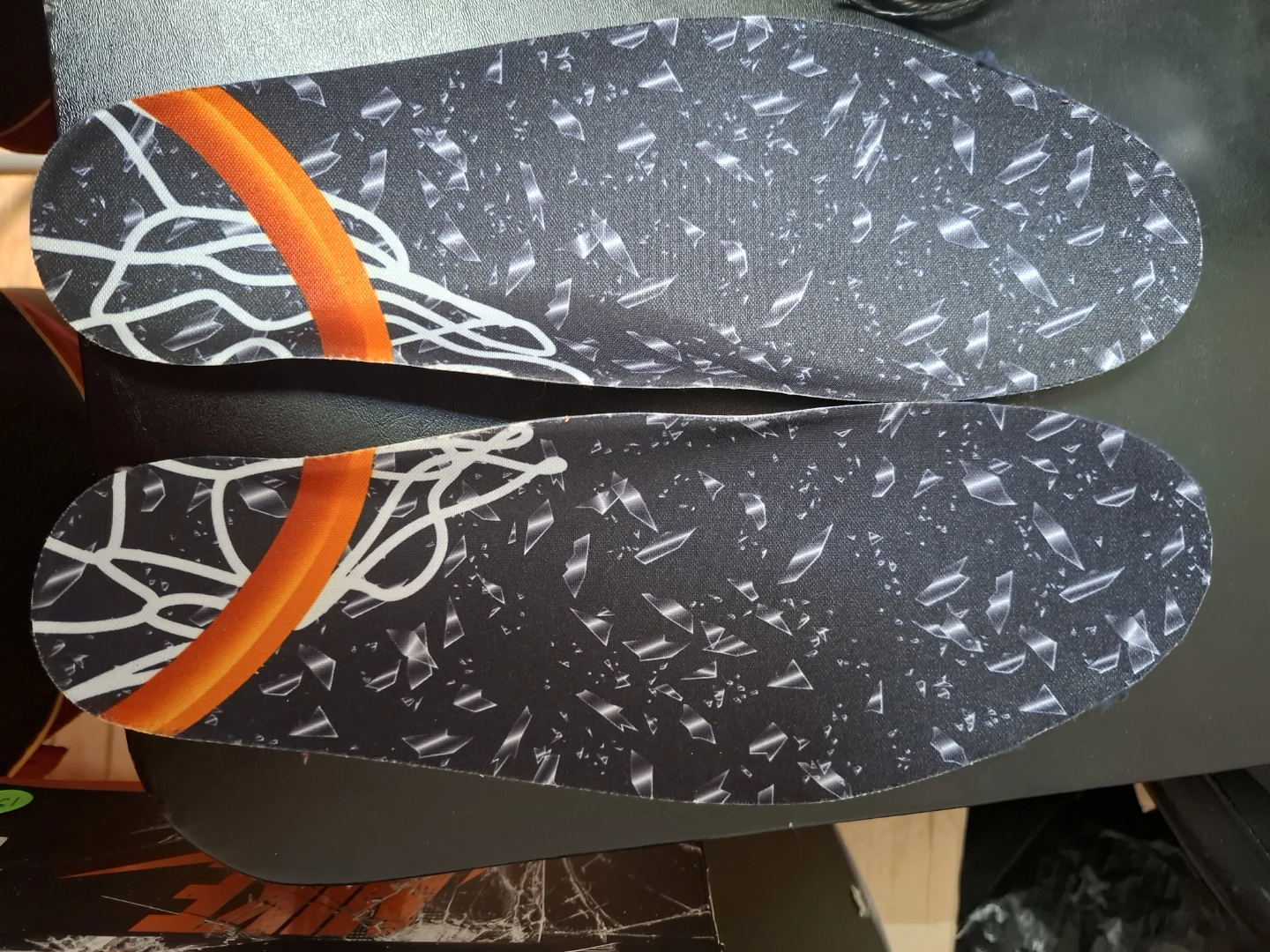 Nike Air Jordan 1 Retro High OG "Shattered Backboard" - photo 3