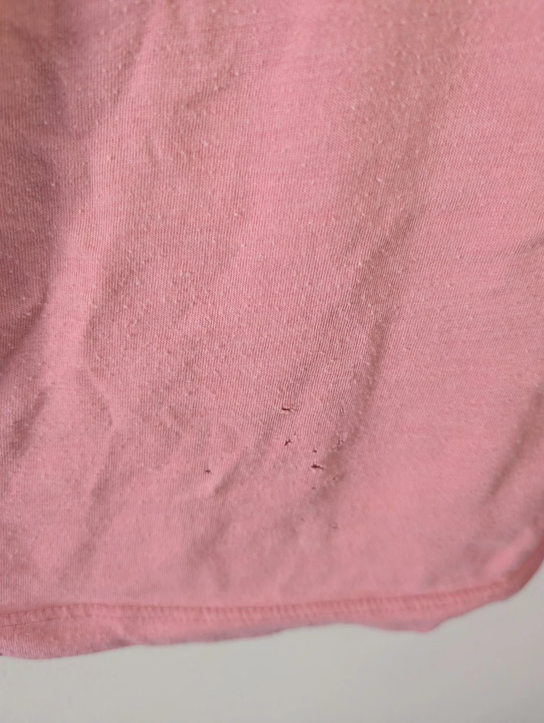 Aeropostale Pink Graphic T-Shirt Cotton Distressed Minor Holes - photo 2