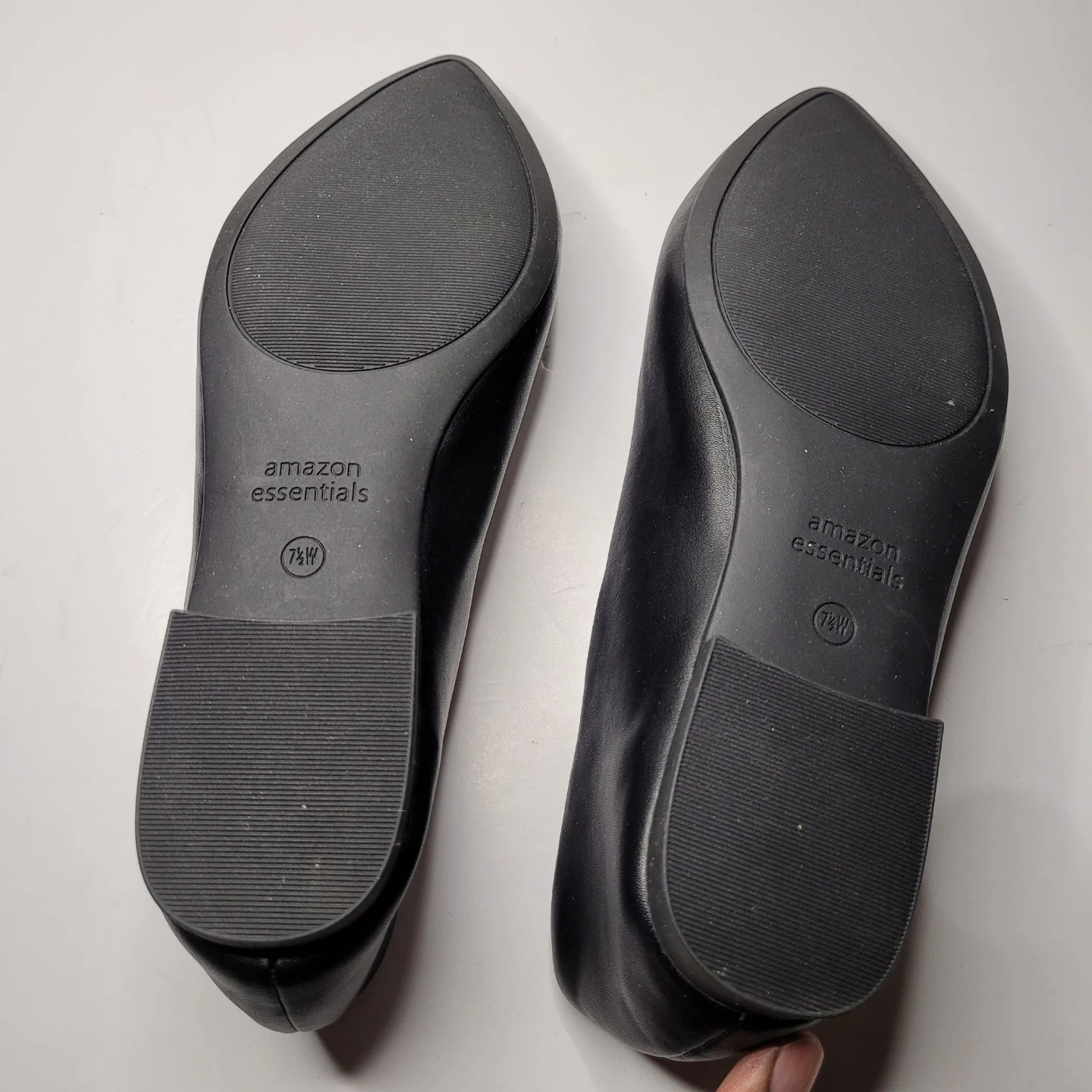 Amazon Essentials Black Pointed Toe Flats - photo 4