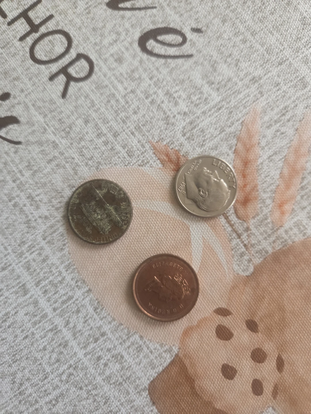 Assorted Coins: 1999 Canadian Cent and US Currency - photo 2