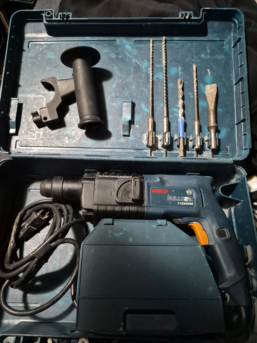 Bosch Bulldog 11234VSR Rotary Hammer with Case