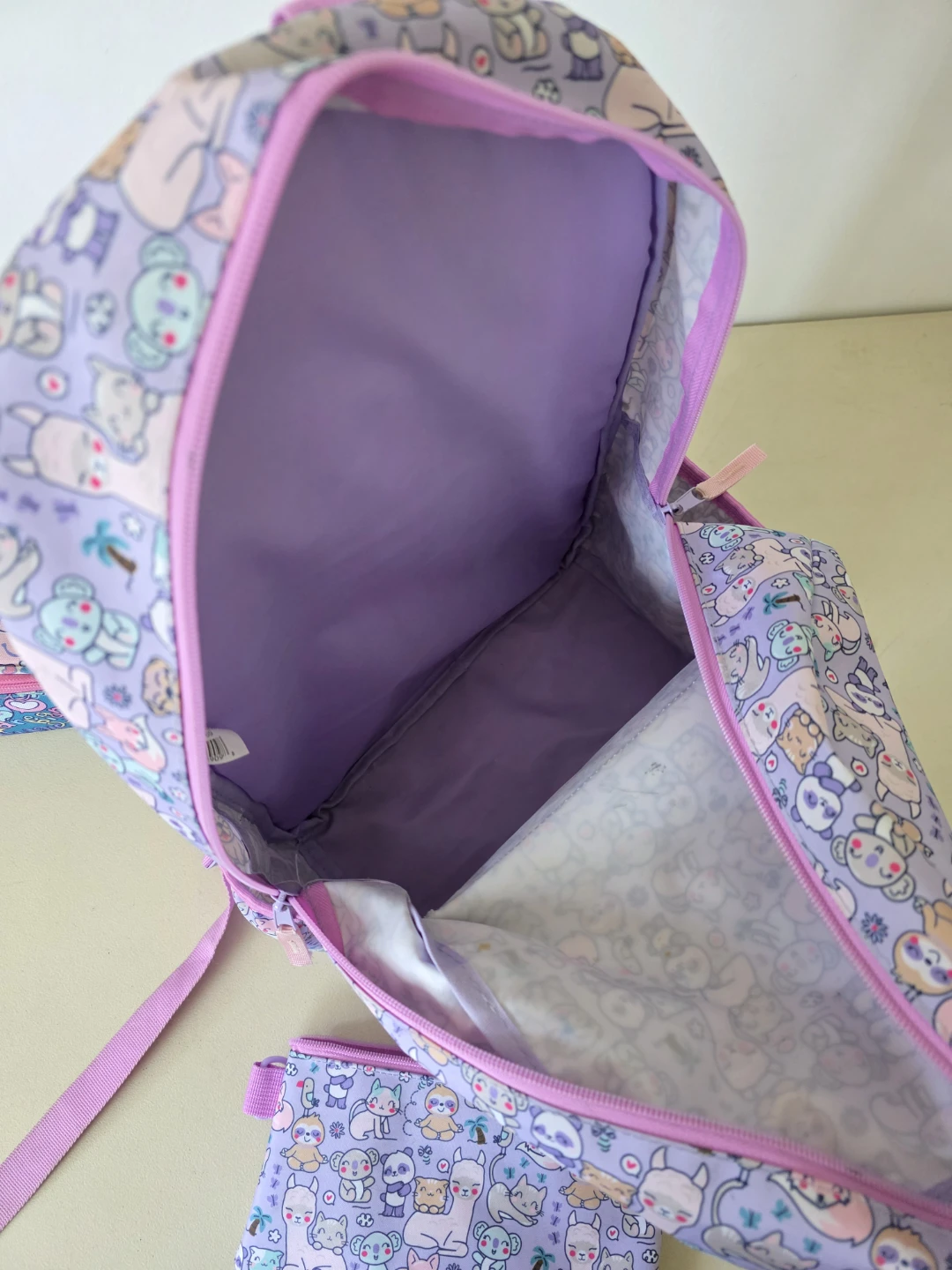 Kids 3-Piece Backpack Lunch Bag and Pencil Case 🏈 - photo 2